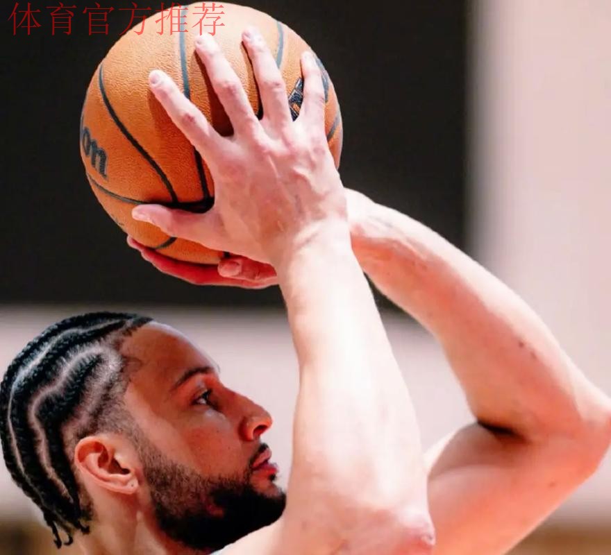 毫无准星！小西蒙斯全场9投仅3中，三分5中0得到9分1助攻