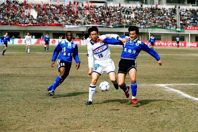 纳米比亚足球拓荒者-艾里法斯-希武特-下篇，短暂效力过大连万达